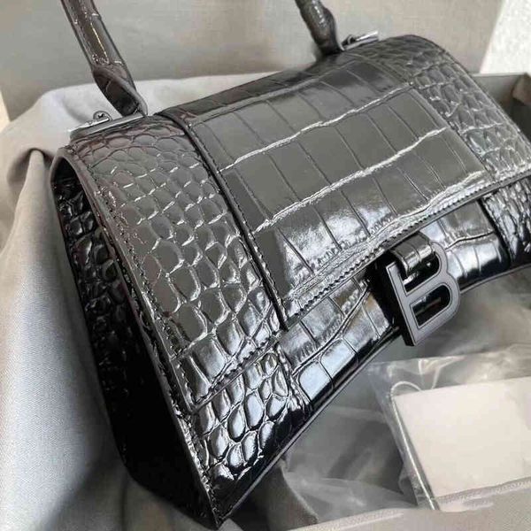 2022ss balencigas's italy bag designer handbags star same female 2022 fashion versatile messenger home crocodile hourglasss character l
